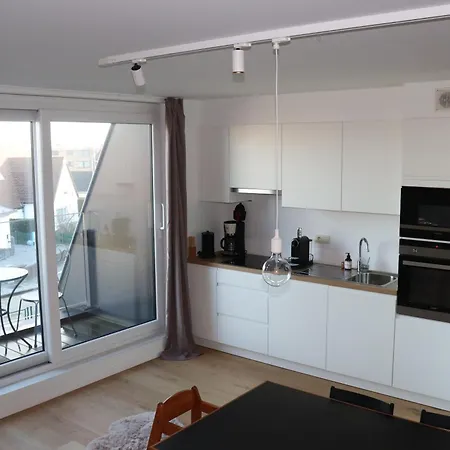 Prachtig Duplex Met Balkon Te Wenduine * De Haan